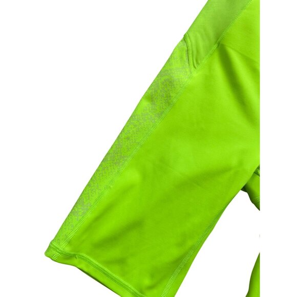 ATHLETA Women's Stay Fly 9" Neon Lime Yellow Shorts Size XS - Picture 4 of 7